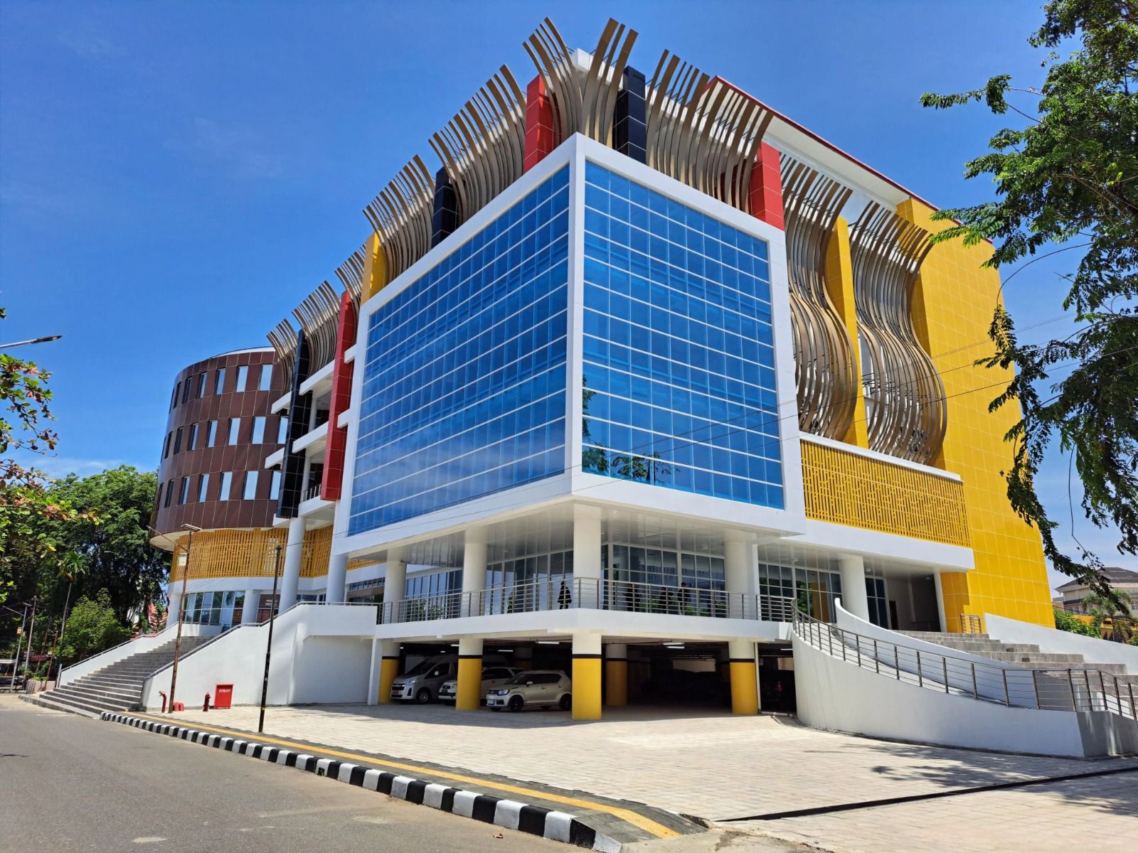 Proyek Gedung Pustaka Informasi dan Perpustakaan UNP 1